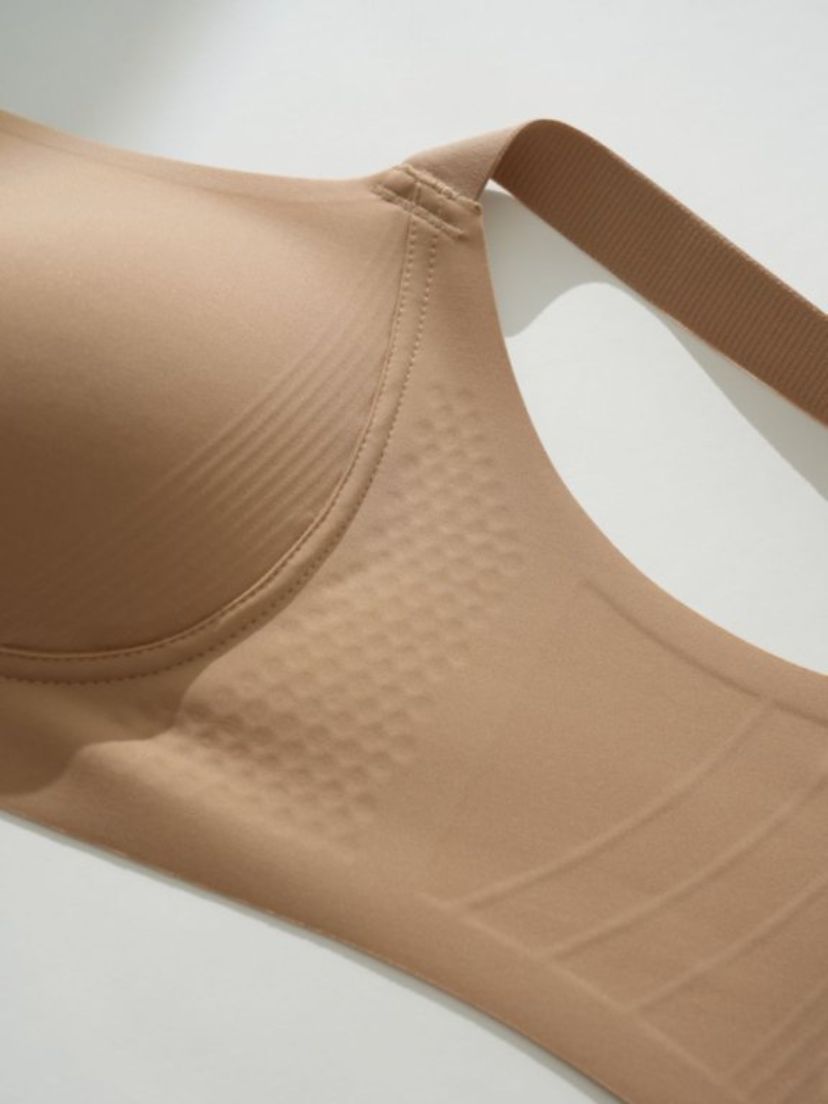 Comfort Minimizer Bra