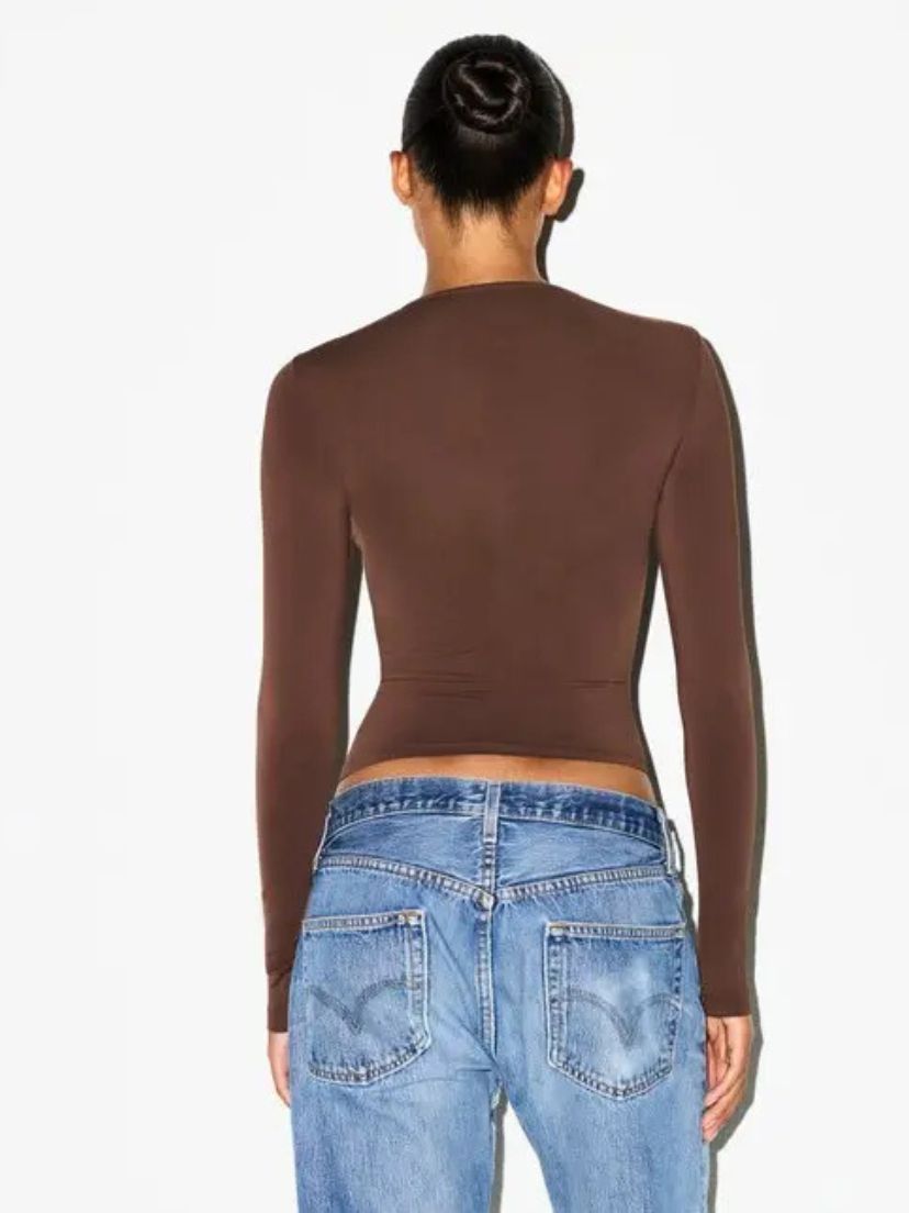 Long Sleeve Fitted T-Shirt